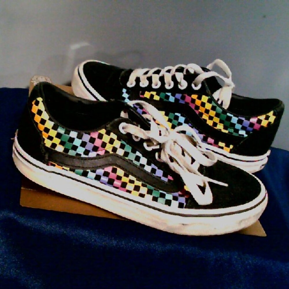 Women's Vans Low Top